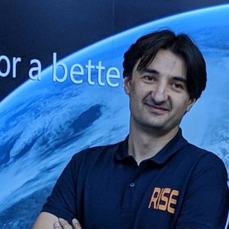 Dr. Marius Trușculescu